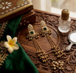 Hypoallergenic Long Chain Elegant Wedding Earrings - Green - Image 3