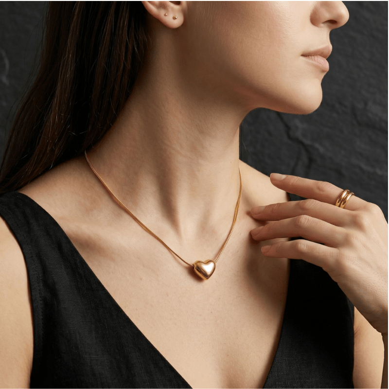 gold heart shape pendant