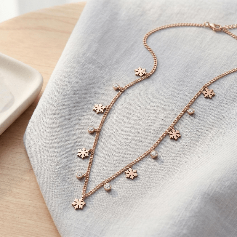 thin chain necklace rose gold